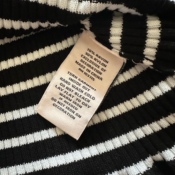 Nanette Lepore Black & White Striped Cardigan Top NWT - Picture 6 of 8